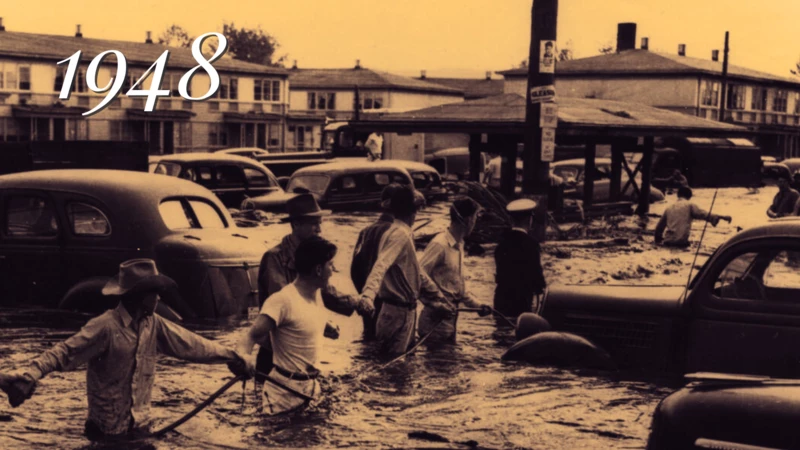 Vanport Flood people walking through flood